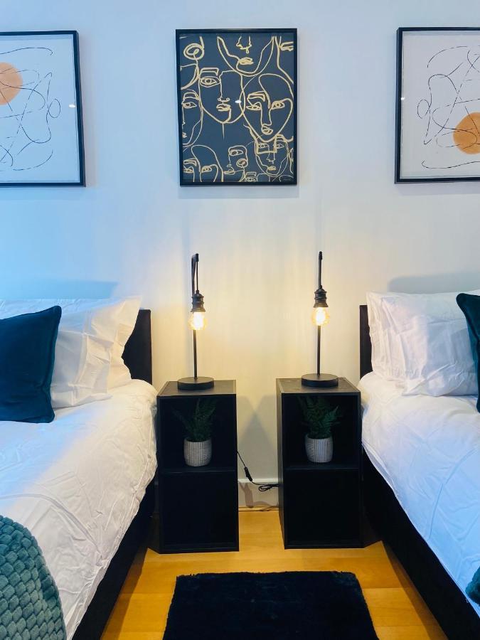 2 Bedroom, 2 Bathroom Apartment With Free Parking In A Great Location Cambridge Exterior foto